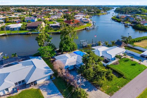 1921 Fairview Dr, ENGLEWOOD, FL, 34223-1619 | Card Image