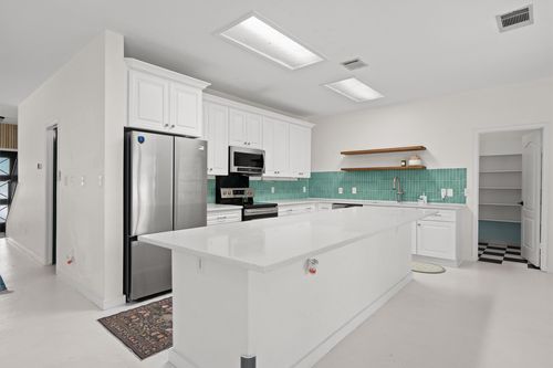 8353 Steamline Cir, Austin, TX, 78745-8051 | Card Image