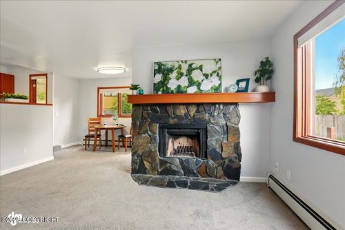 32-9740 Vanguard Dr, Anchorage, AK, 99507-5331 | Card Image