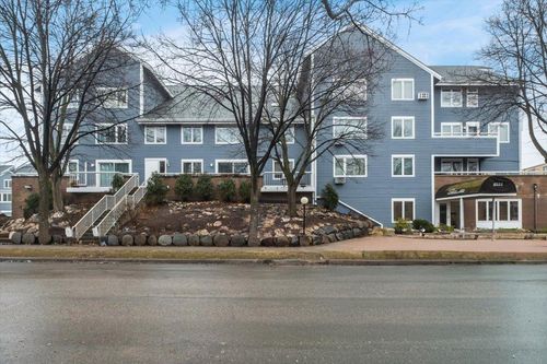 apt-106-4221 Upton Ave S, Minneapolis, MN, 55410-1561 | Card Image