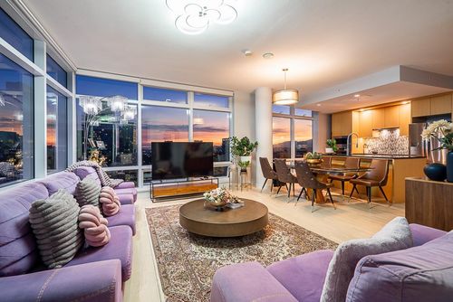 2706-13495 Central Ave, Surrey, BC, V3T0K2 | Card Image