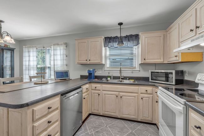 1301 Andrea Ln, House other with 4 bedrooms, 2 bathrooms and 2 parking in Portland TN | Image 10