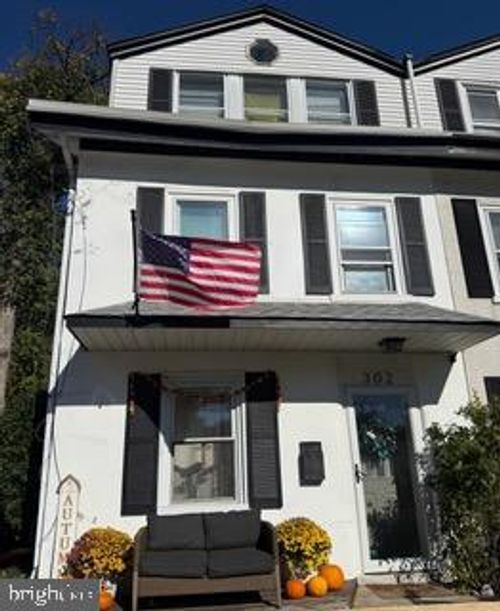 302 Highland Rd, CHELTENHAM, PA, 19012-1919 | Card Image