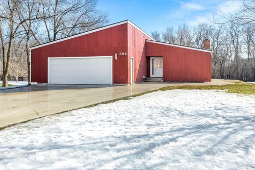 302 Sheyenne St, Horace, ND, 58047-4105 | Card Image