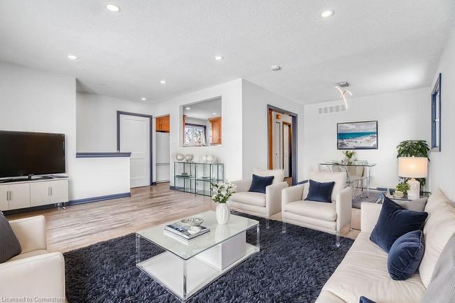 82 Shea Cres, House other with 6 bedrooms, 2 bathrooms and 8 parking in Kitchener ON | Image 8
