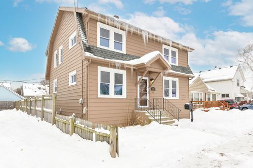 7413 15th Ave, Kenosha, WI, 53143-5325 | Card Image