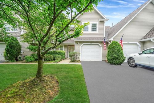 86 Erik Dr, Setauket, NY, 11733-6443 | Card Image