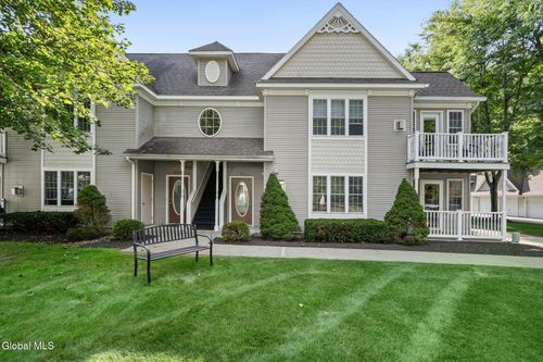 502 Mallards Pond Ln, Schenectady, NY, 12303-5374 | Card Image