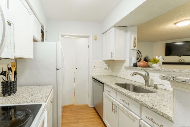 APT-3 - 9 Chase Oak Ct, Condo with 1 bedrooms, 1 bathrooms and 2 parking in Groton CT | Image 17