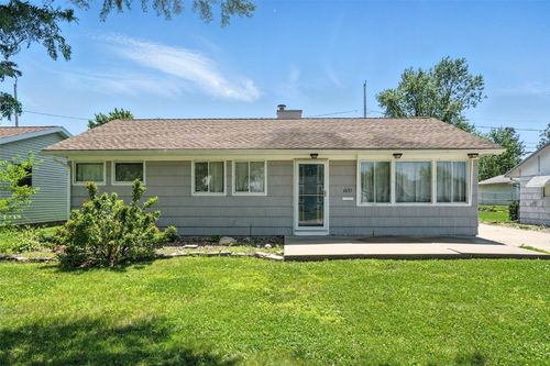 1635 Keith Dr Ne, Cedar Rapids, IA, 52402-5508 | Card Image