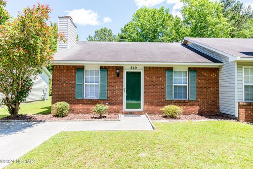 210 Deer Creek Dr, Jacksonville, NC, 28546-9175 | Card Image