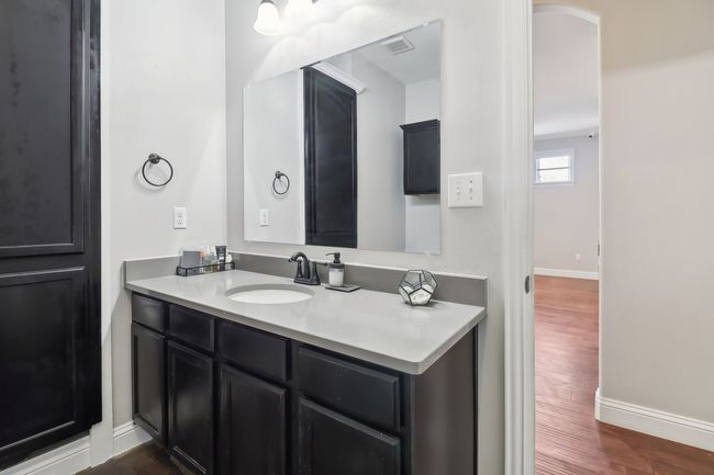 601 N Lancaster Ave, House other with 3 bedrooms, 2 bathrooms and null parking in Dallas TX | Image 22