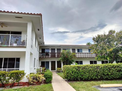 23-600 S Luna Court, HOLLYWOOD, FL, 33021 | Card Image
