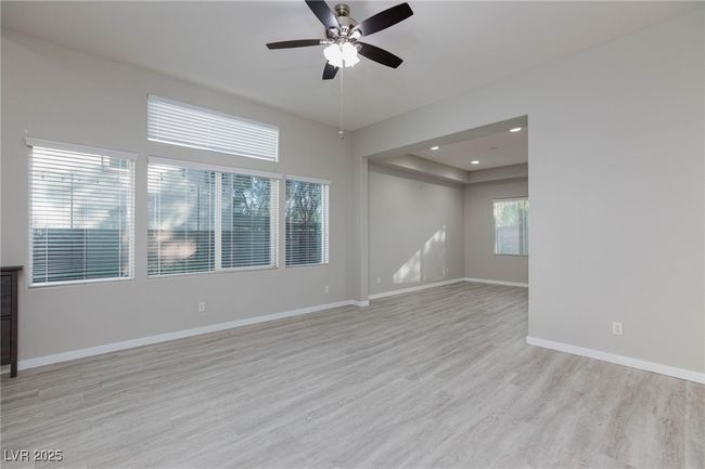 9085 Bridal Creek Ave, House other with 5 bedrooms, 3 bathrooms and null parking in Las Vegas NV | Image 17