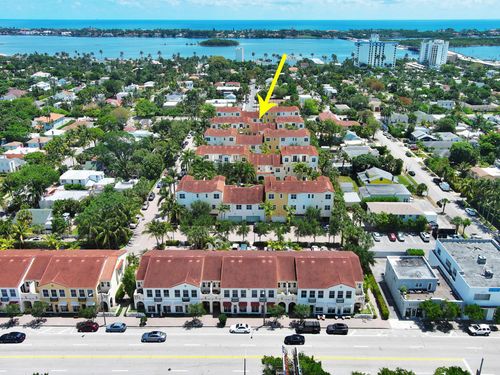 3673 Historic Ln, West Palm Beach, FL, 33405-3631 | Card Image
