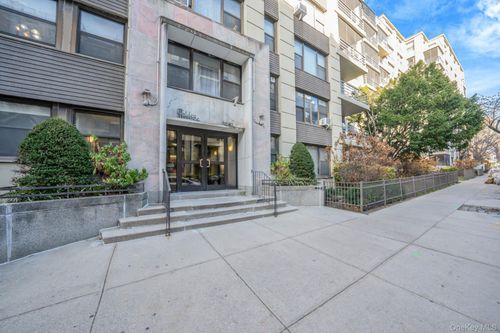 1d-98-33 64th Avenue, New York, NY, 11347 | Card Image