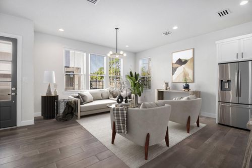 a-9573 Neuens Rd, Houston, TX, 77080-7229 | Card Image