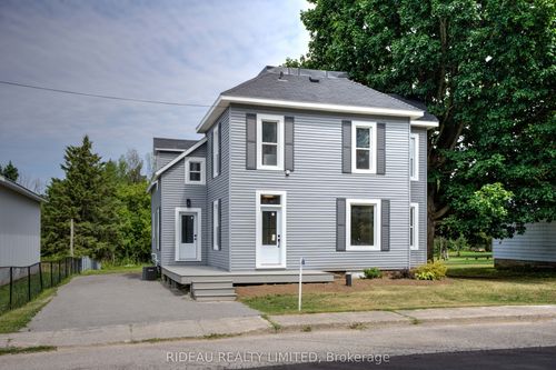 342 Kitley Line 8 Rd, Frankville, ON, K0E1H0 | Card Image
