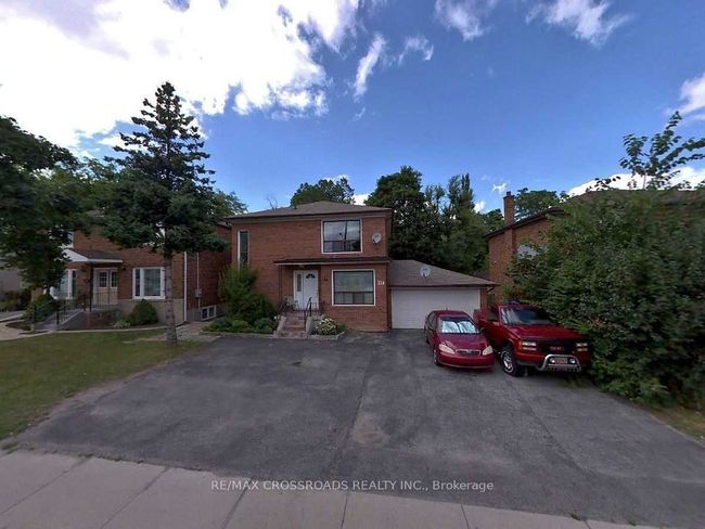 MAIN - 124 Major Mackenzie Dr E, House other with 2 bedrooms, 1 bathrooms and 1 parking in Richmond Hill ON | Image 1