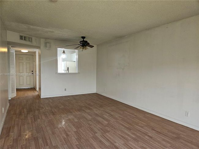 APT-202 - 8620 N Sherman Cir, Condo with 2 bedrooms, 2 bathrooms and null parking in Miramar FL | Image 6
