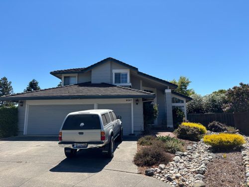 9587 Wellington Cir, Windsor, CA, 95492-8529 | Card Image