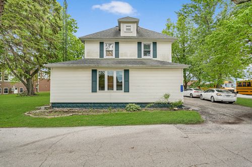5172 E Center St, Bourbonnais, IL, 60914-4463 | Card Image