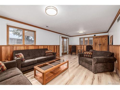 529 S Magnolia Ln, Denver, CO, 80224-1524 | Card Image