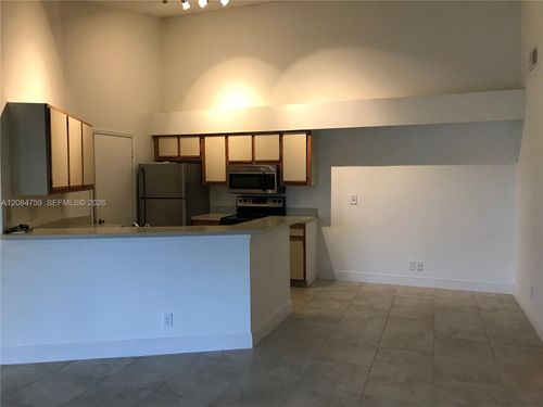 608-9999 Summerbreeze Dr, Sunrise, FL, 33322-5854 | Card Image
