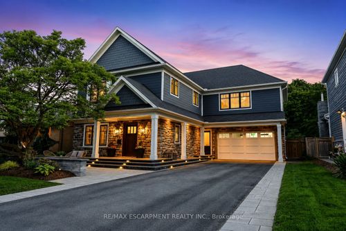 336 Newbold Crt, Burlington, ON, L7R2Y6 | Card Image