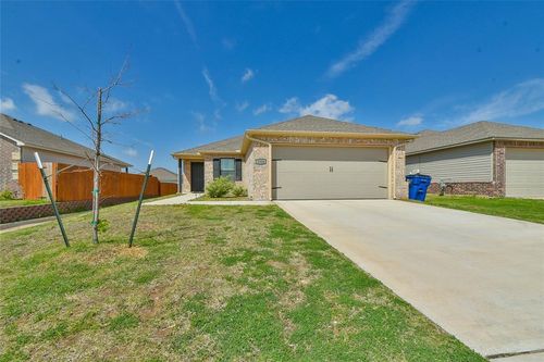 1316 Chuck Wagon Drive, El Reno, OK, 73036 | Card Image