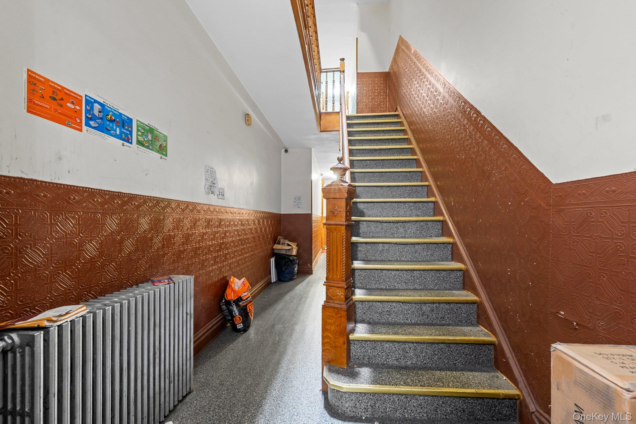 Commercial Sale in New York 4