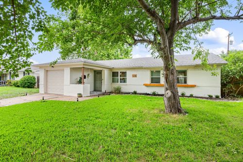 1218 Ridgeway Dr, Richardson, TX, 75080-6754 | Card Image