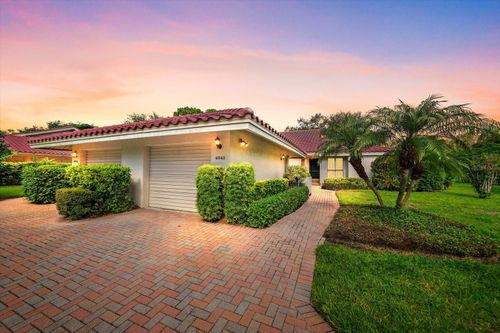 10-4942 Kestral Park Cir, SARASOTA, FL, 34231-3367 | Card Image