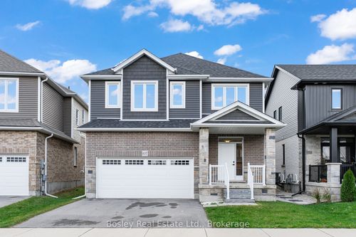 107 Harrison St, Elora, ON, N0B1S0 | Card Image