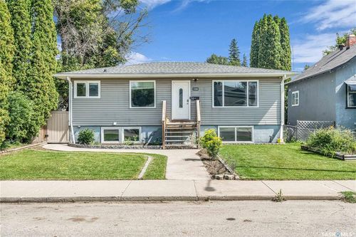 336 Av X S, Saskatoon, SK, S7M3H6 | Card Image