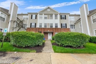 2007 Ridgeview Court, Townhouse with 3 bedrooms, 2 bathrooms and null parking in Sayreville NJ | Image 1