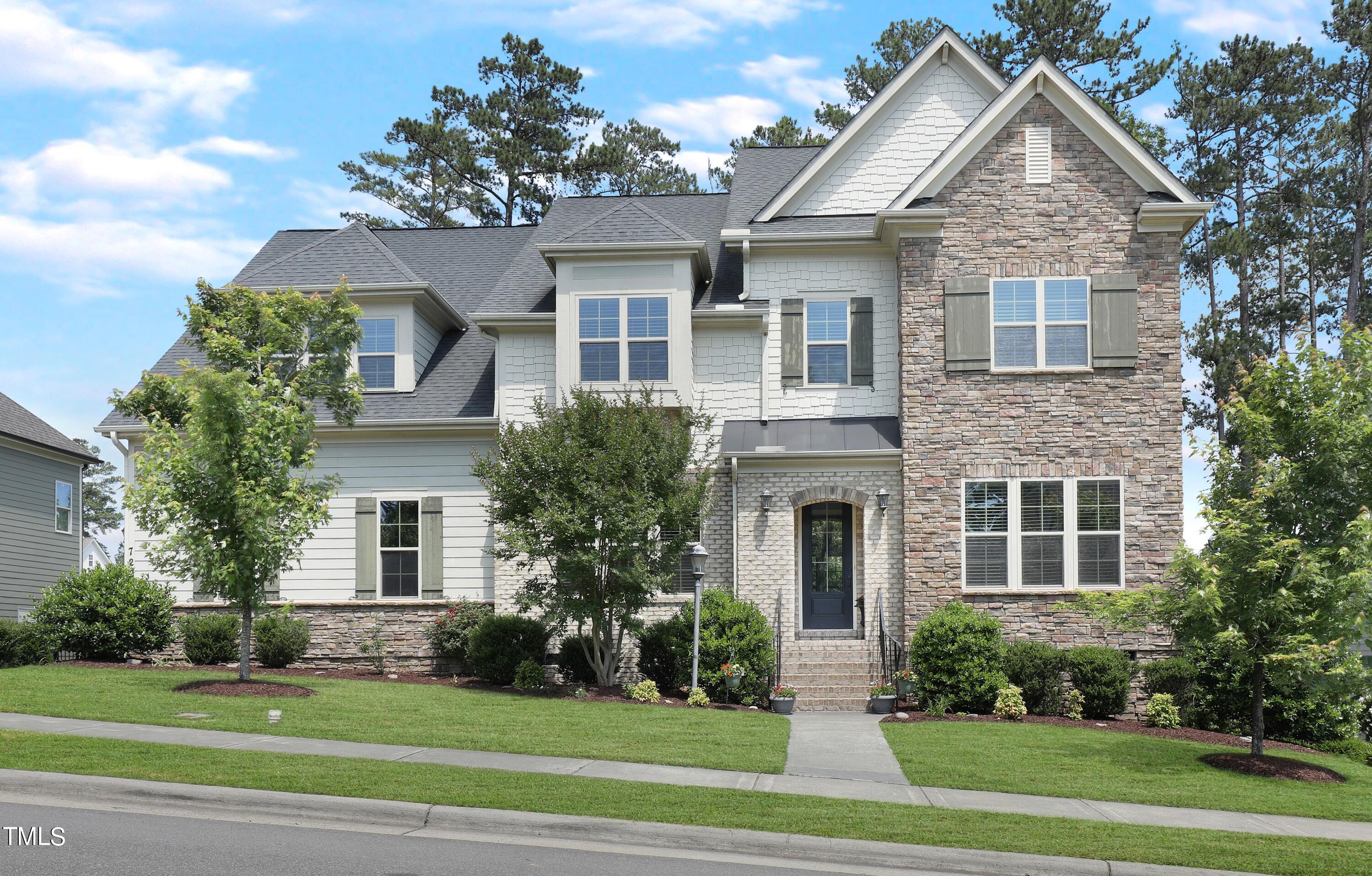 Magalloway Dr, Cary, NC 27519