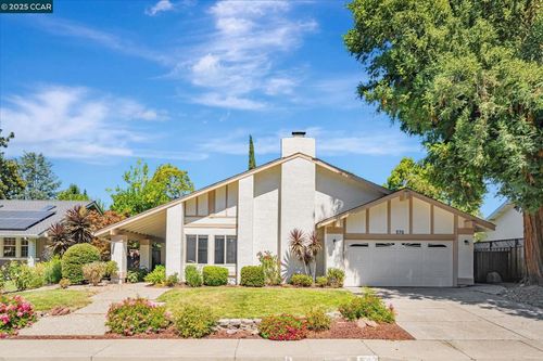 570 Zephyr Cir, Danville, CA, 94526-5237 | Card Image
