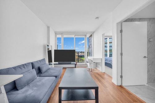 908-8488 Cornish St, Vancouver, BC, V6P0C2 | Card Image