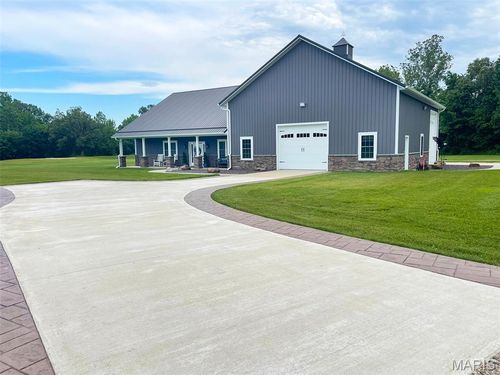 18428 Lake Circle Dr, Dexter, MO, 63841-9025 | Card Image