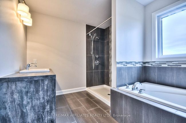 619 Geneva Cres, House other with 4 bedrooms, 3 bathrooms and 3 parking in Embrun ON | Image 18