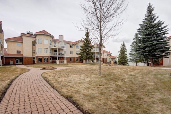 3053 - 1818 Simcoe Blvd Sw, Condo with 3 bedrooms, 2 bathrooms and 1 parking in Calgary AB | Image 34