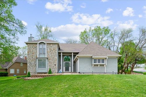 4300 W 125th Ter, Leawood, KS, 66209-2202 | Card Image