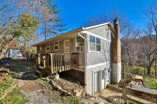 6942 Cleves Warsaw Pike, Cincinnati, OH, 45233-1406 | Card Image