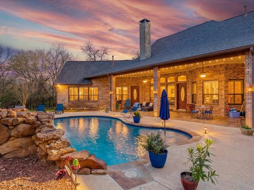 2050 E Oak Shores Dr, Cross Roads, TX, 76227-2461 | Card Image