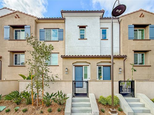 2860 Via Descanso, Camarillo, CA, 93012 | Card Image
