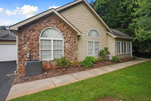 158 Salisbury Cir, Lynchburg, VA, 24502-5056 | Card Image