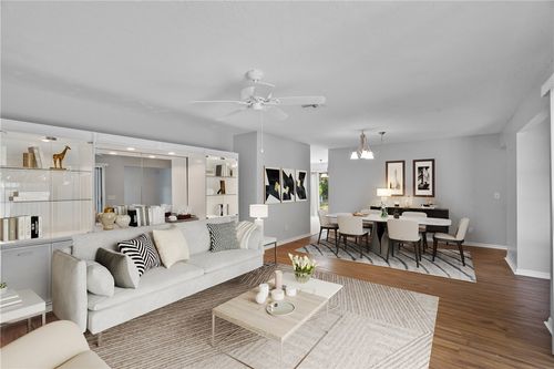 apt-102-640 N Centre Ct Sw, Vero Beach, FL, 32962-5569 | Card Image