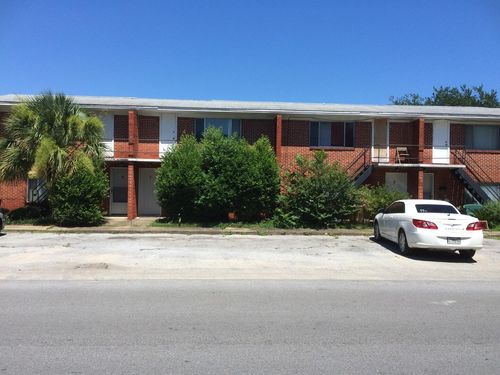 201 Taylor St, Fort Walton Beach, FL, 32547-5618 | Card Image