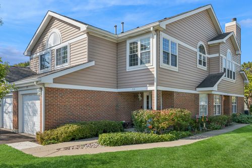 715 W Happfield Dr, Arlington Heights, IL, 60004-7139 | Card Image